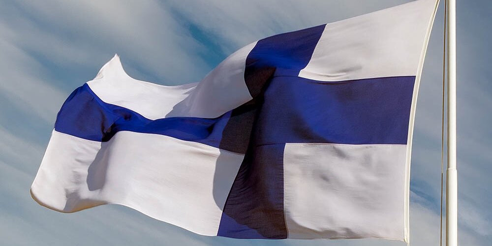 Poikkeuksia aukioloajoissa!